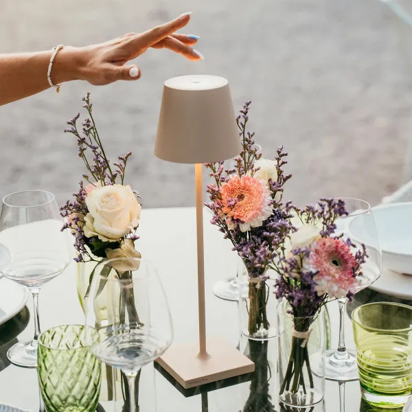 Sand color Poldina rechargeable portable lamp by Zafferano