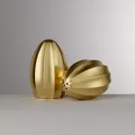 Bonnie and Clyde gold salt and pepper set by Mario Luca Giusti