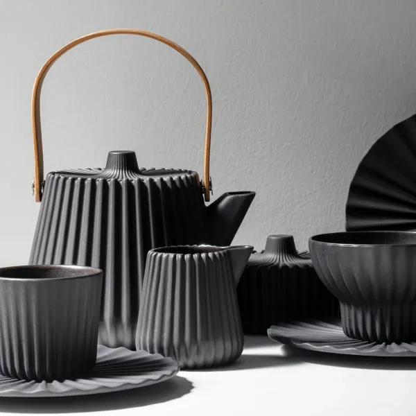 Pekoë Black Ceramic Saucer 14cm by Revol