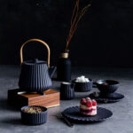 Pekoe Zuccheriera Nera Di Lucas Frank Revol Con Coperchio Lifestyle2